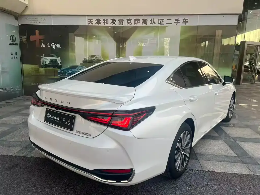 Lexus ES 2025 из CN, фото 5