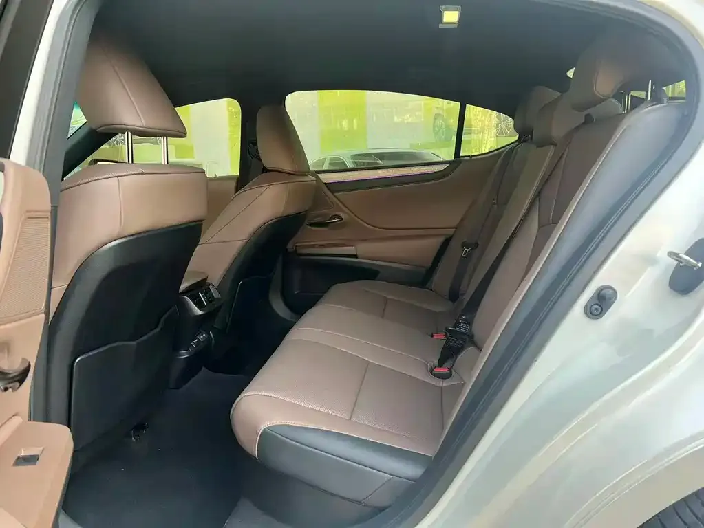Lexus ES 2025 из CN, фото 7