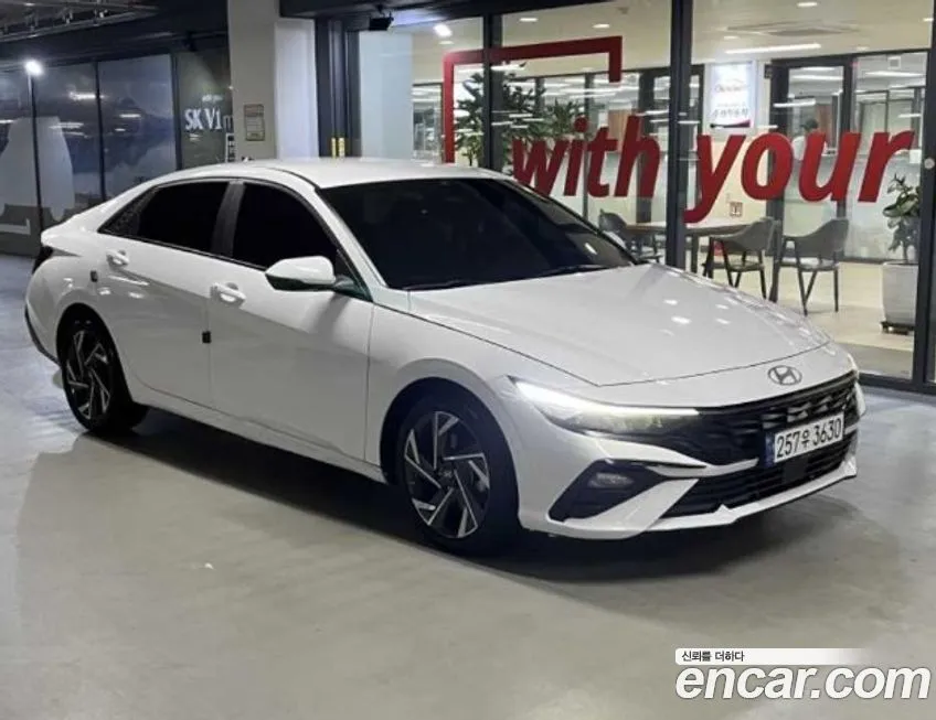 Hyundai AVANTE 2024 из KR, фото 2