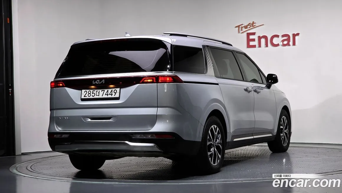 Kia Carnival 2023 из KR, фото 2