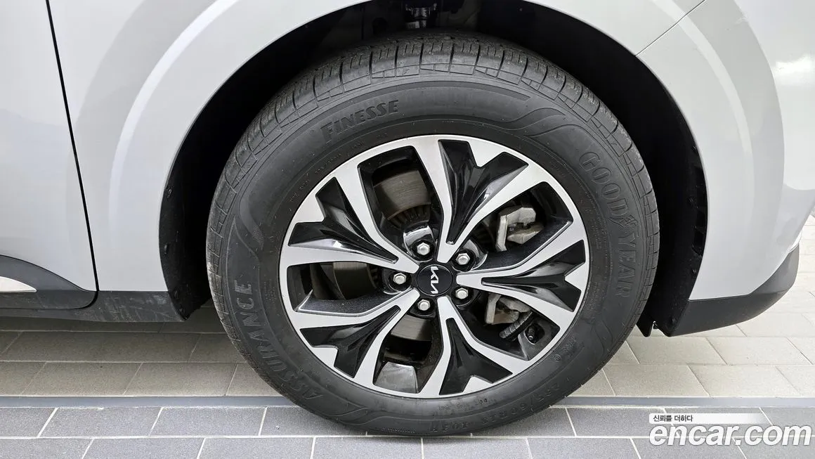 Kia Carnival 2023 из KR, фото 5