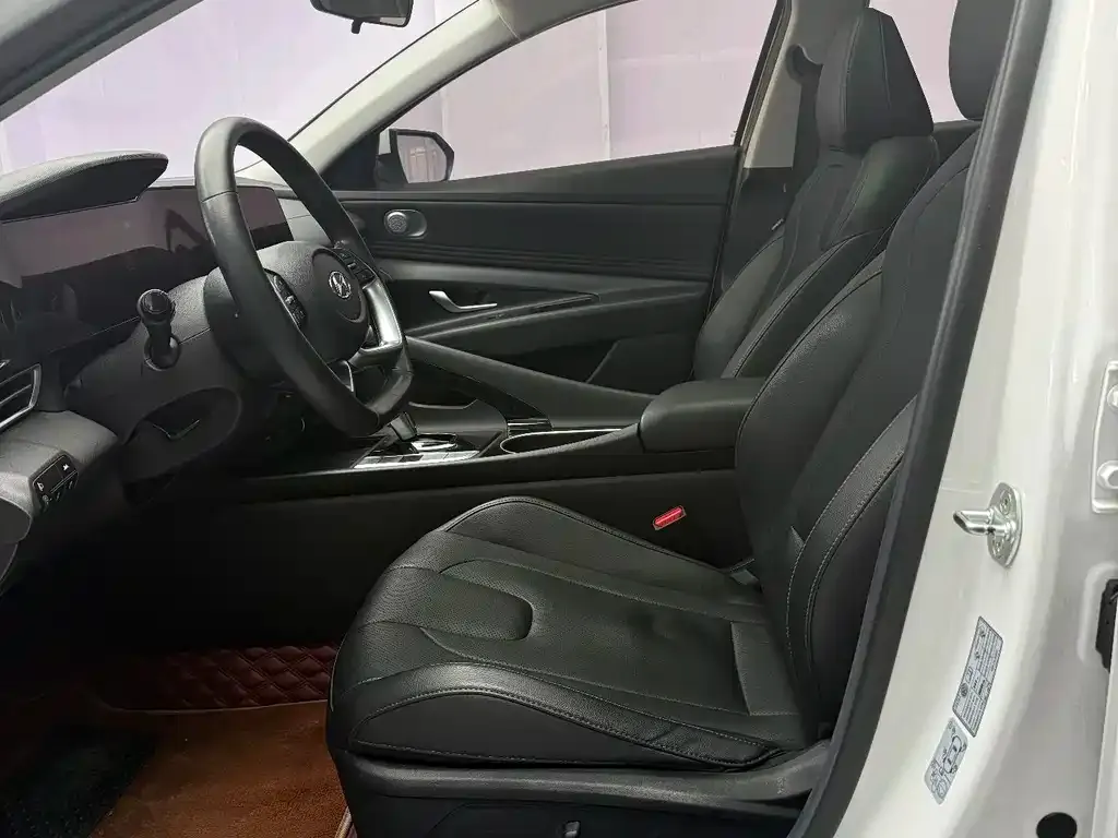 Hyundai Elantra 2021 из CN, фото 8