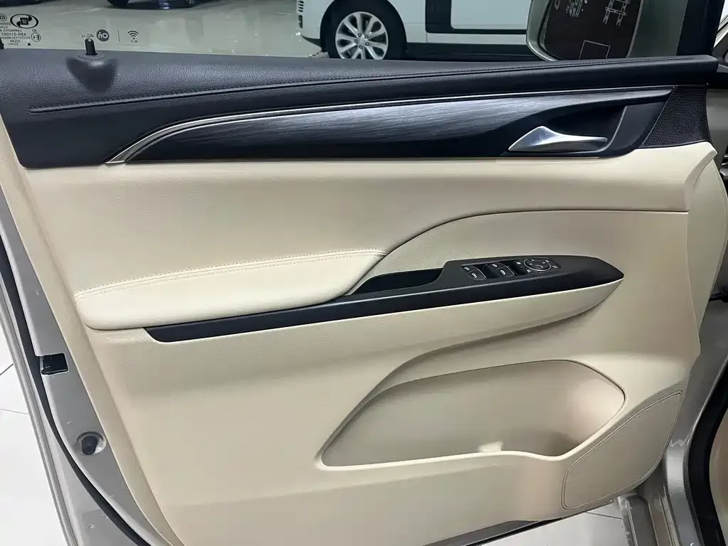 Buick GL8 2022 из CN, фото 4