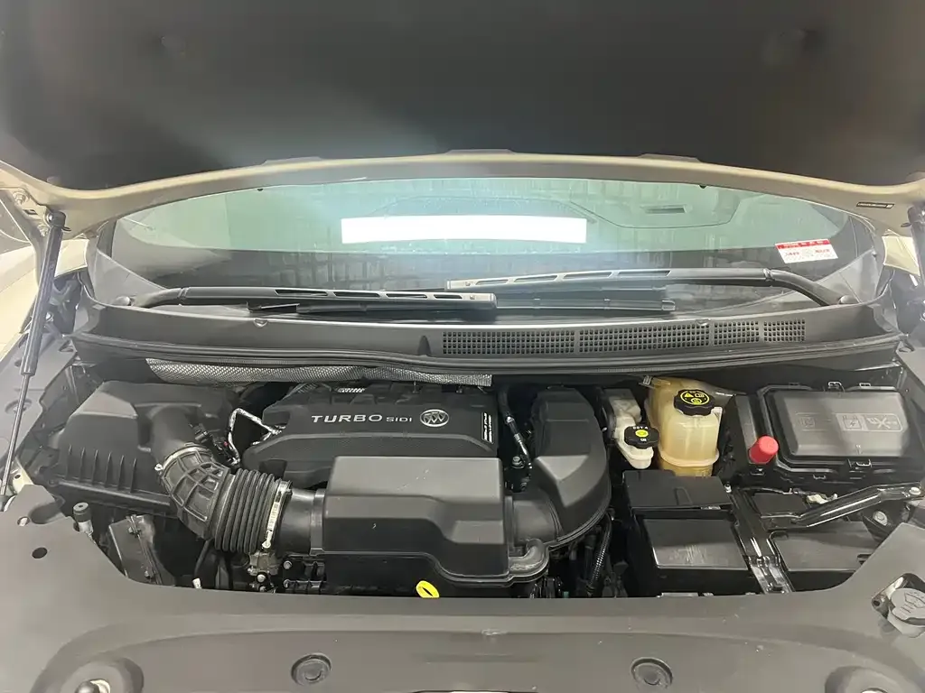 Buick GL8 2022 из CN, фото 6
