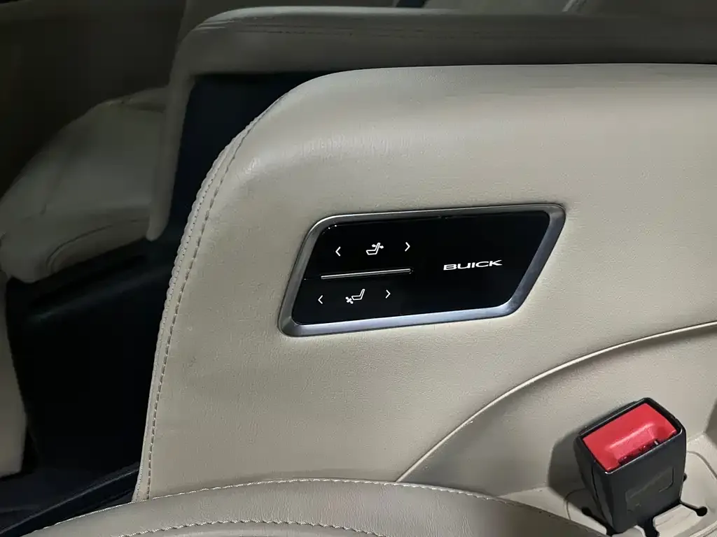 Buick GL8 2022 из CN, фото 8