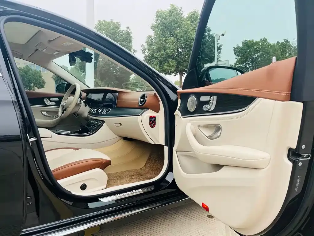 Mercedes-Benz E-Class 2022 из CN, фото 4