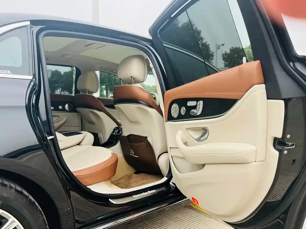 Mercedes-Benz E-Class 2022 из CN, фото 5