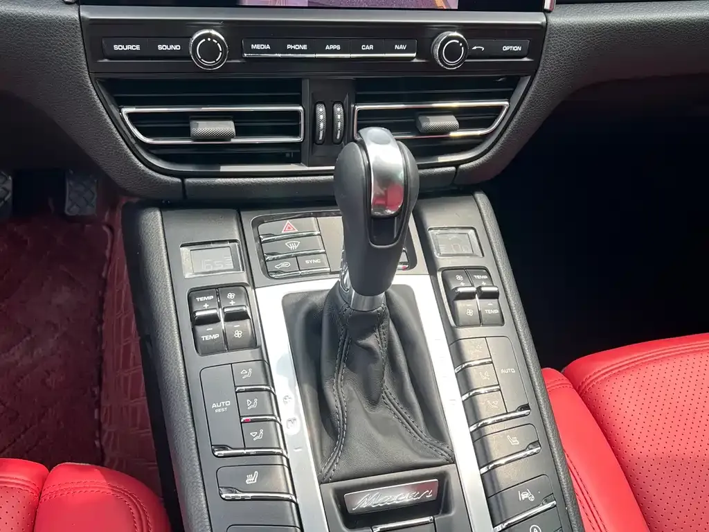 Porsche Macan 2021 из CN, фото 7