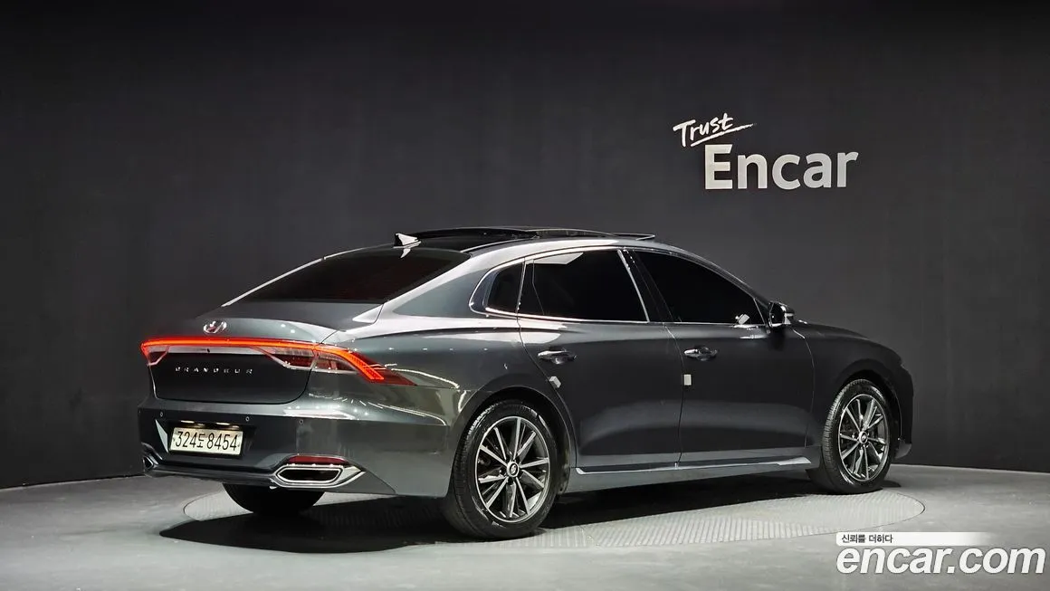 Hyundai Grandeur — фото 2