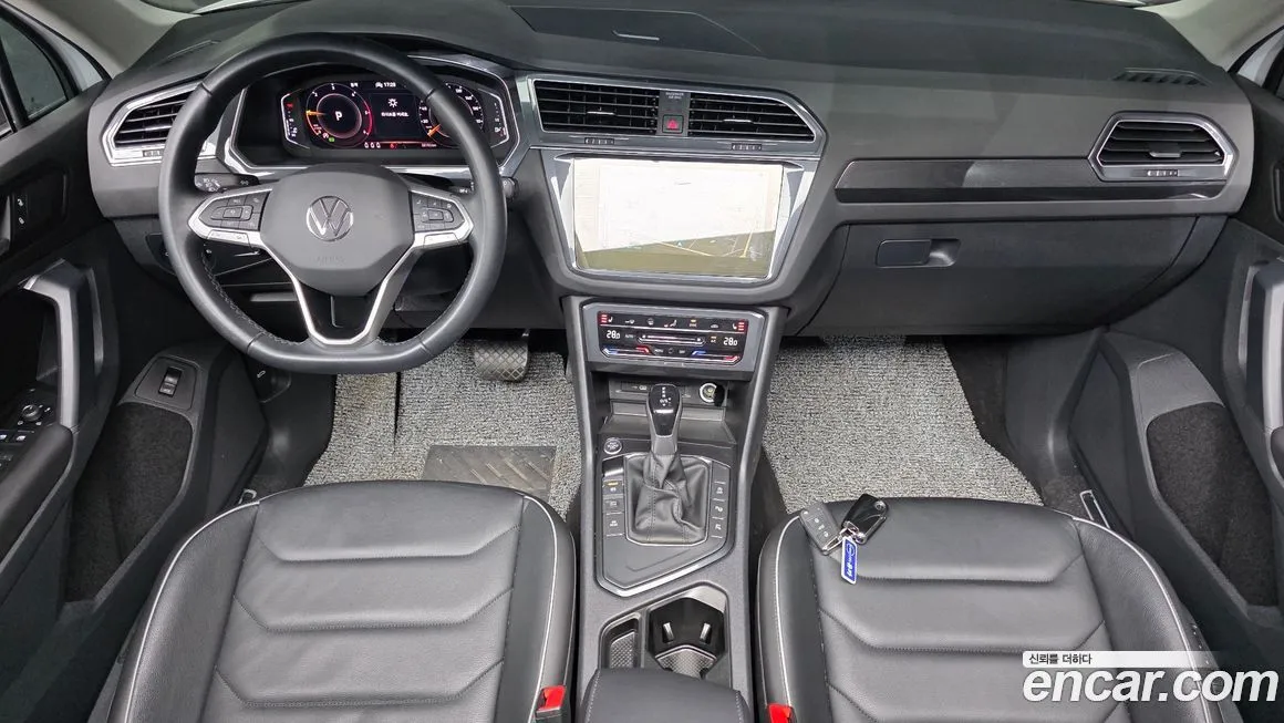 Volkswagen Tiguan — фото 7