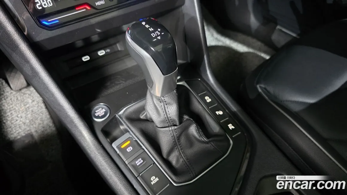 Volkswagen Tiguan — фото 9