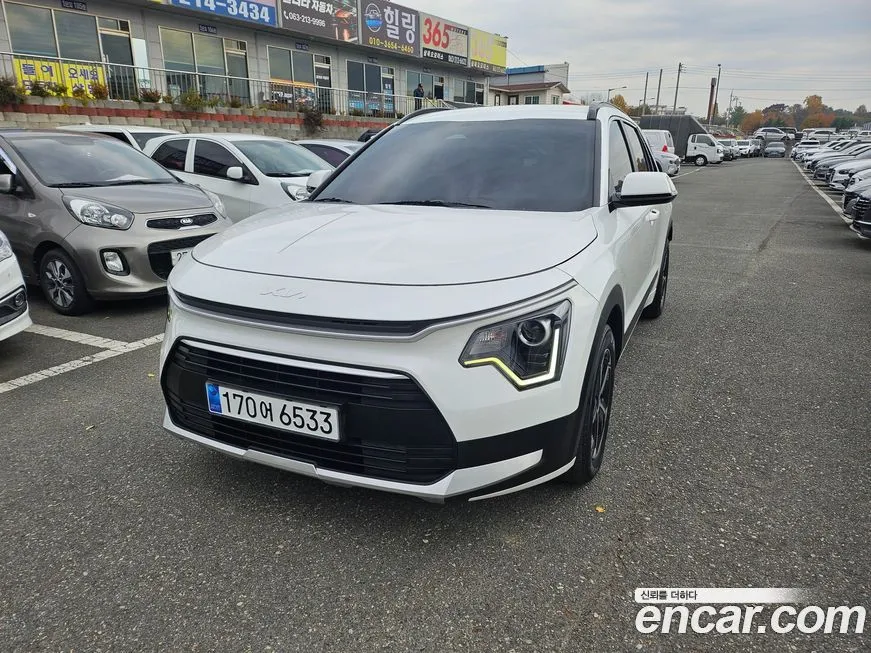 Kia Niro — фото 1