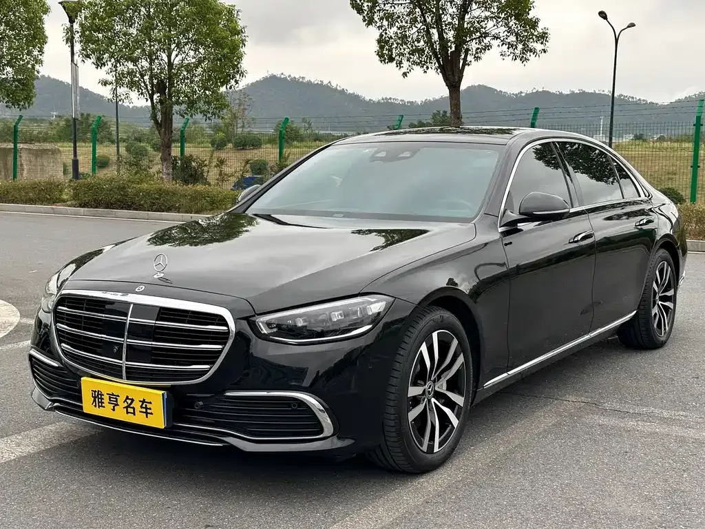 Mercedes-Benz S-Class — фото 1