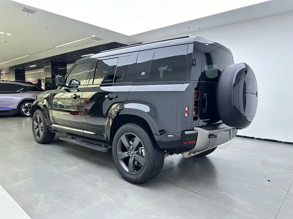 Land Rover Defender 2024 из CN, фото 6