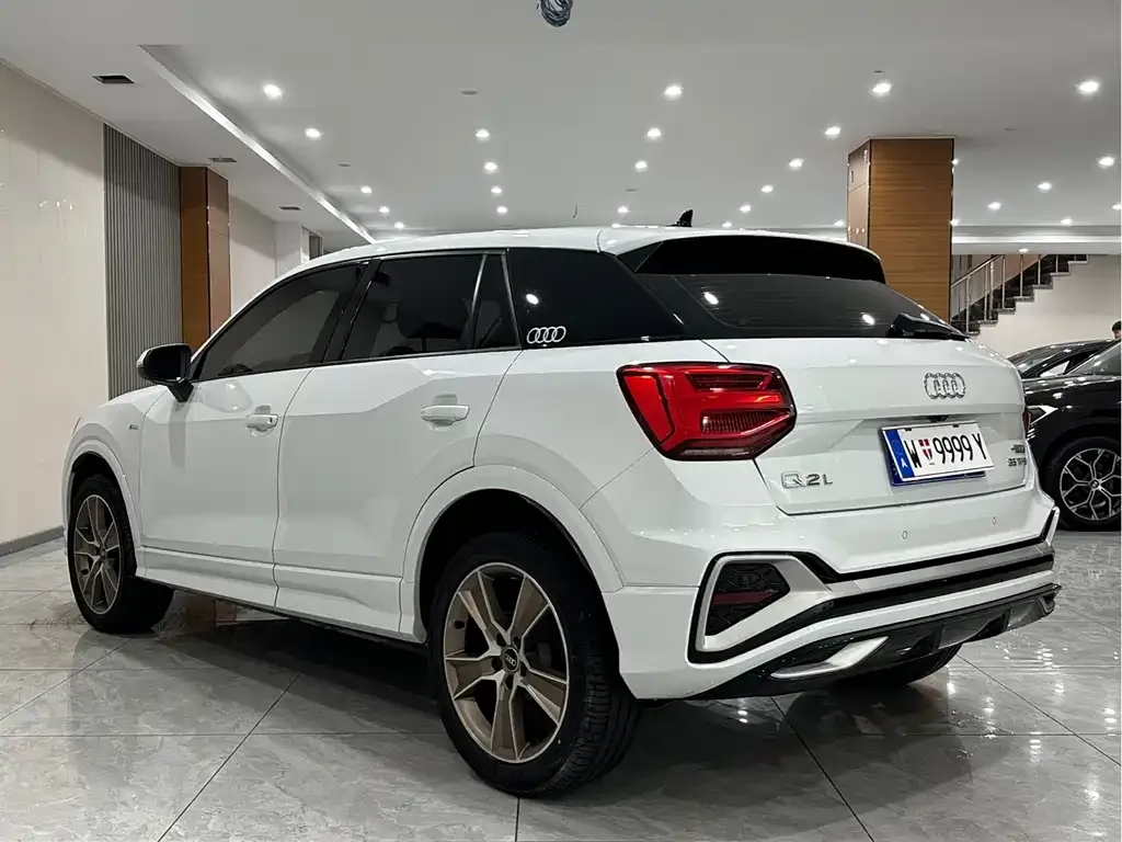 Audi Q2L 2021 из CN, фото 4