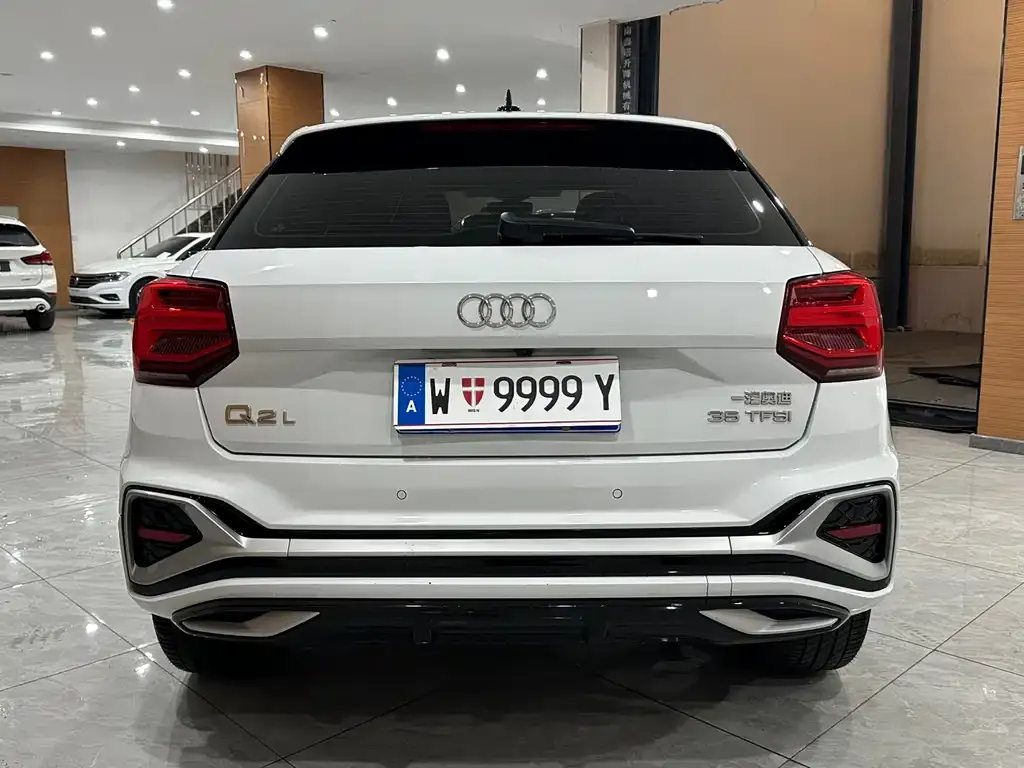Audi Q2L 2021 из CN, фото 6