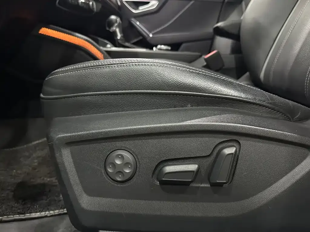 Audi Q2L 2021 из CN, фото 9