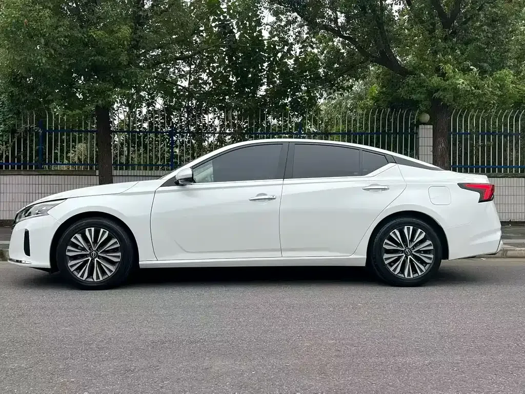 Nissan Teana 2023 из CN, фото 3