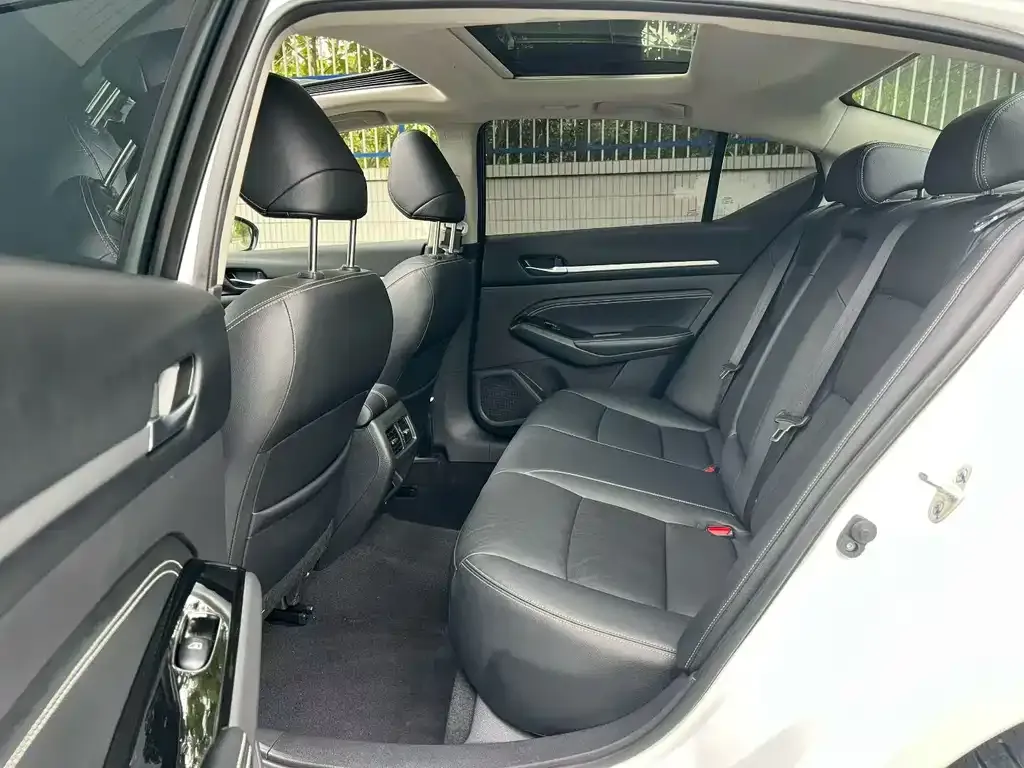 Nissan Teana 2023 из CN, фото 6
