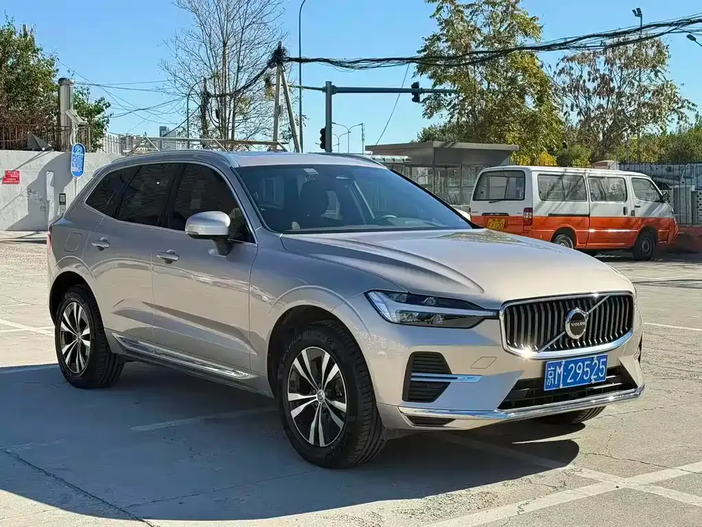 Volvo XC60 2023 из CN, фото 3
