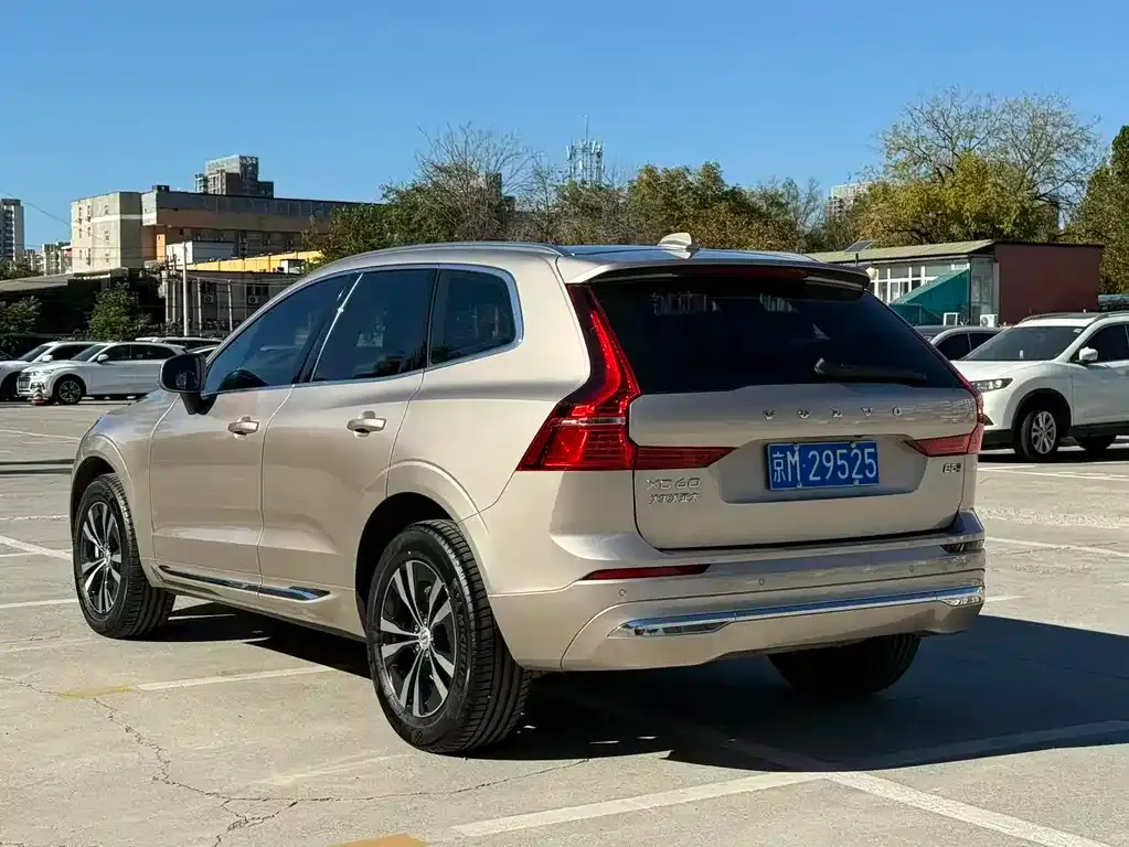 Volvo XC60 2023 из CN, фото 6