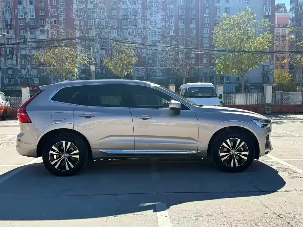Volvo XC60 2023 из CN, фото 8