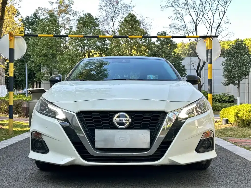Nissan Teana 2021 из CN, фото 2