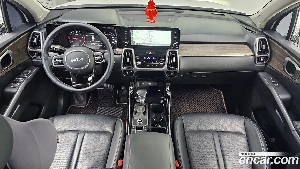 Kia Sorento — фото 7