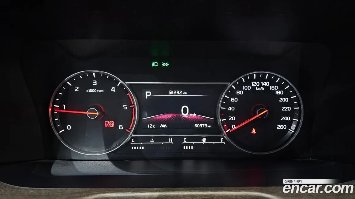 Kia Sorento — фото 8