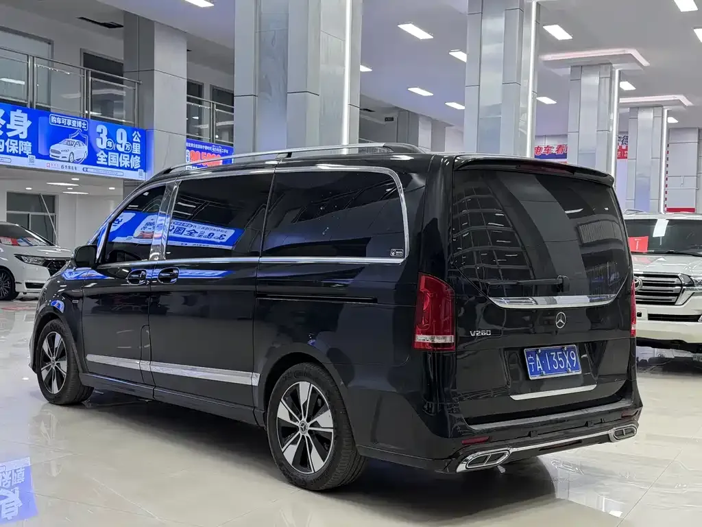 Mercedes-Benz V-Class 2023 из CN, фото 7