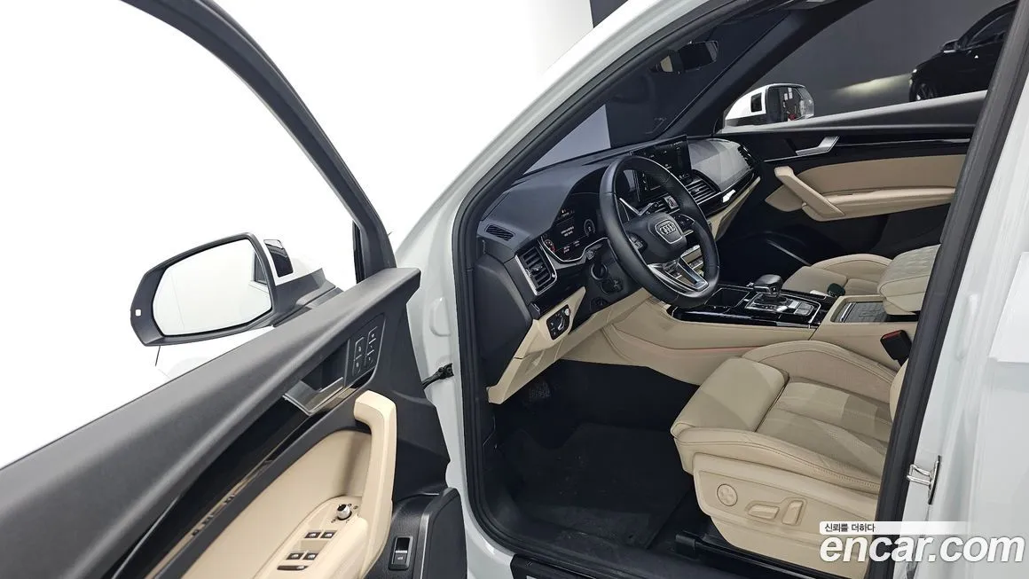 Audi Q5 2021 из KR, фото 10