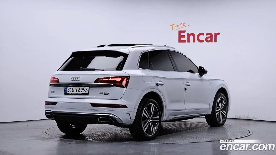 Audi Q5 2021 из KR, фото 2