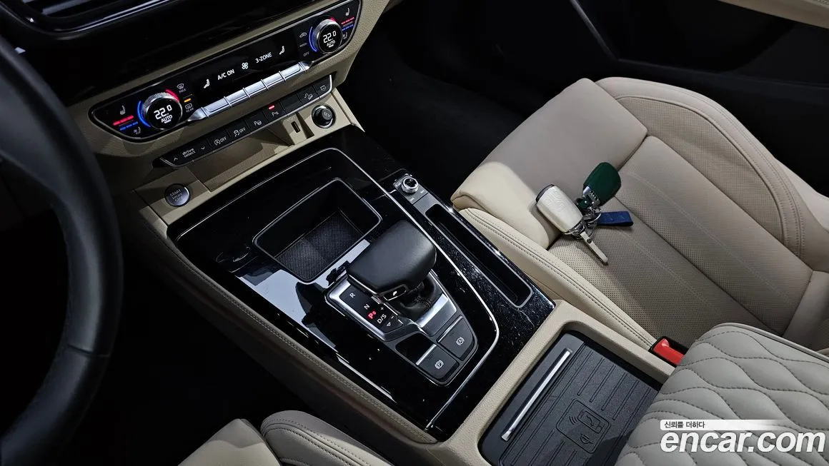 Audi Q5 2021 из KR, фото 9