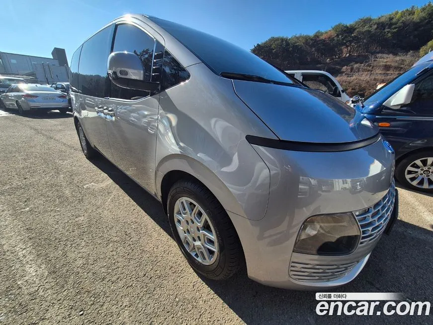 Hyundai Staria 2023 из KR, фото 3
