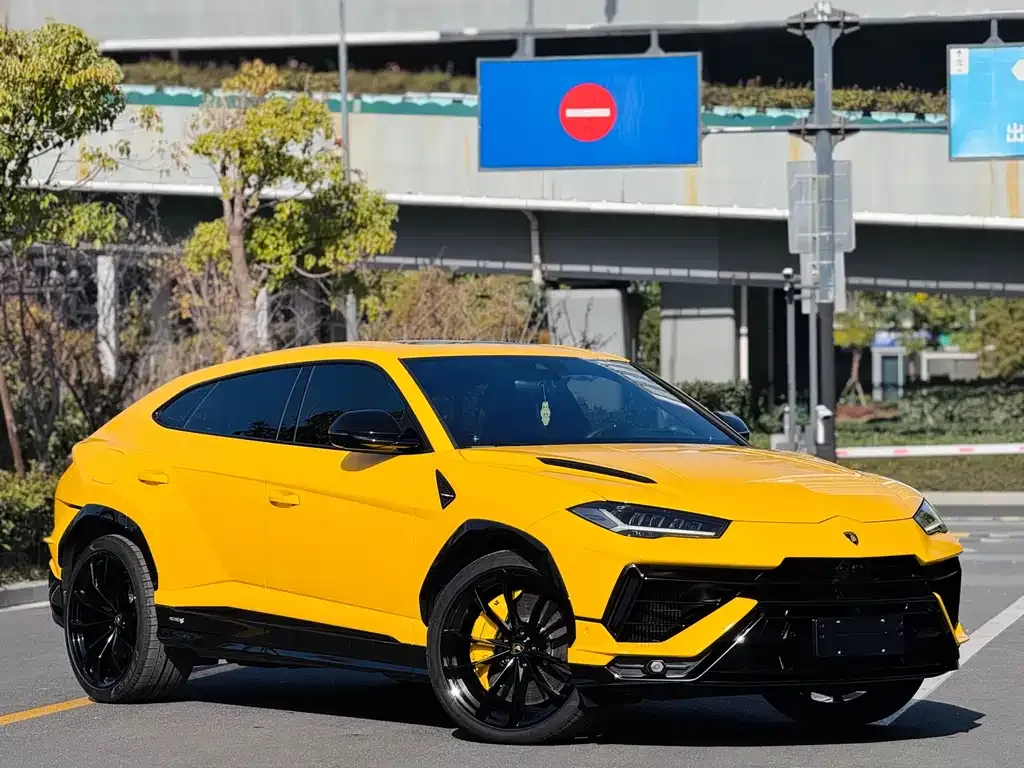 Lamborghini Urus 2023 из CN, фото 3