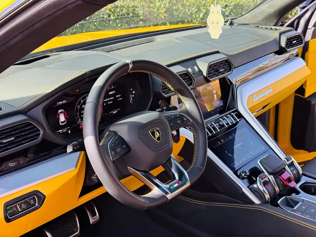 Lamborghini Urus 2023 из CN, фото 6