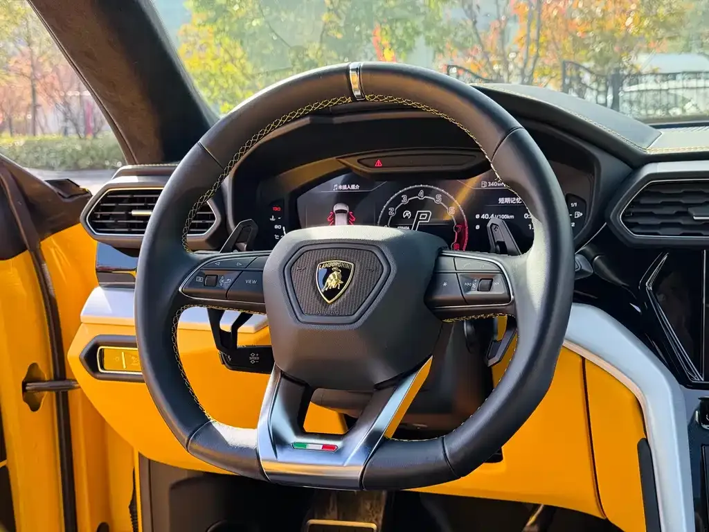 Lamborghini Urus 2023 из CN, фото 9