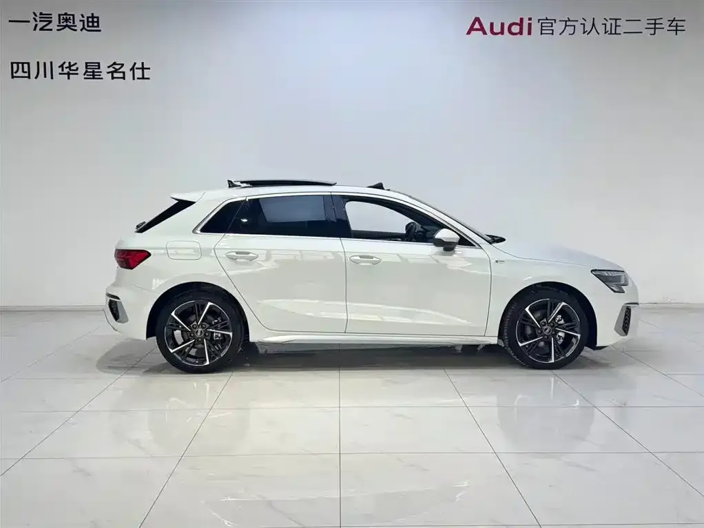 Audi A3 2023 из CN, фото 3
