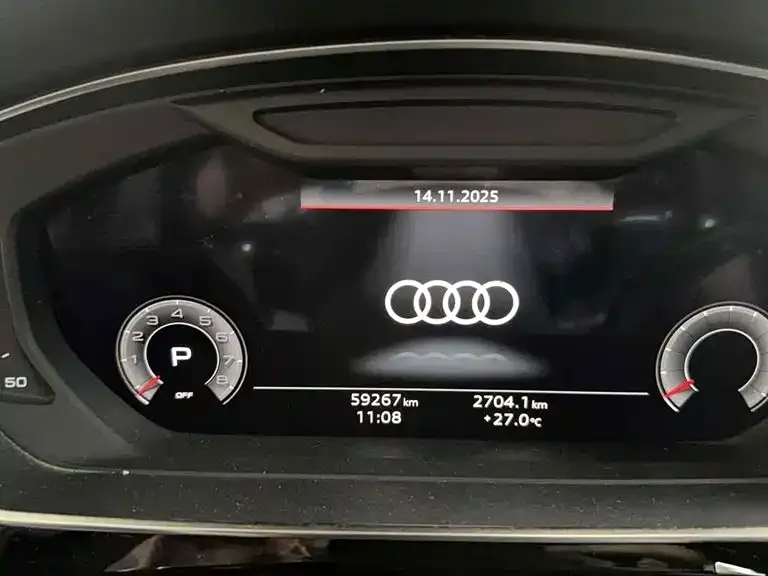Audi A8 2021 из CN, фото 2