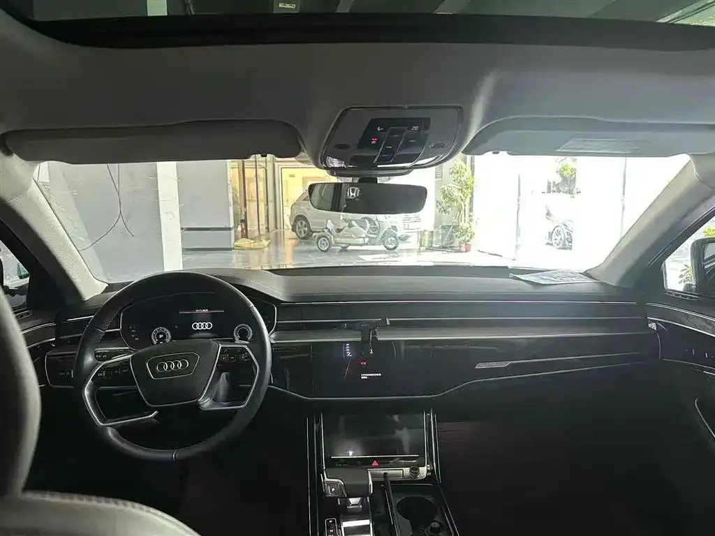Audi A8 2021 из CN, фото 4