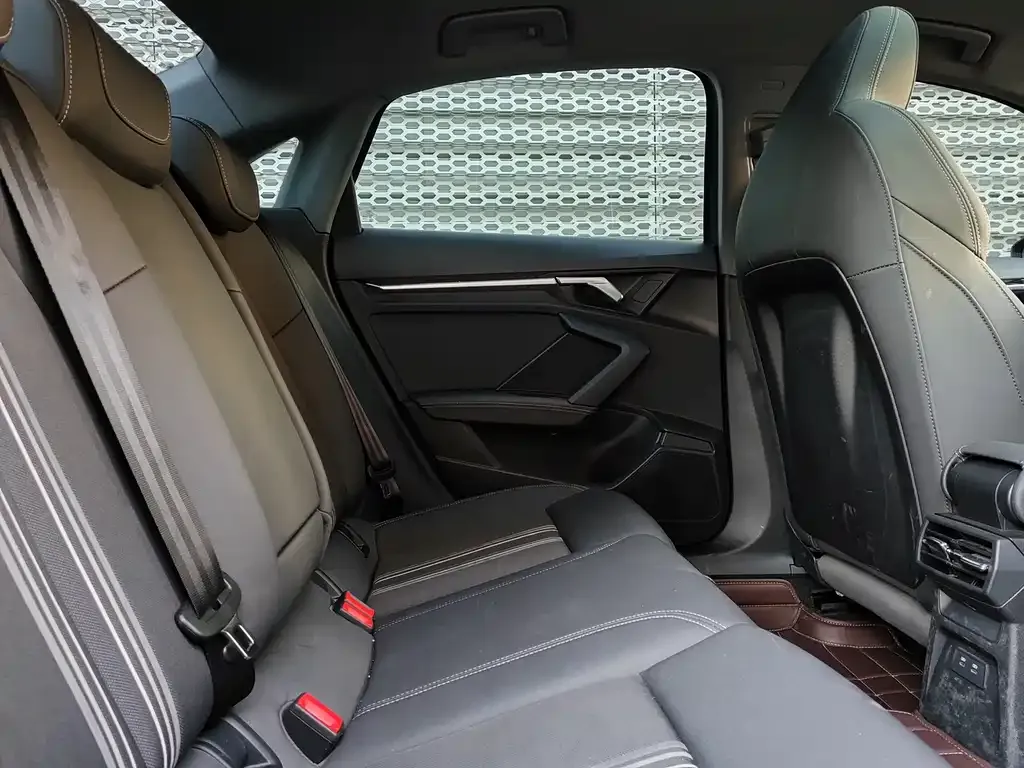 Audi A3 2024 из CN, фото 8