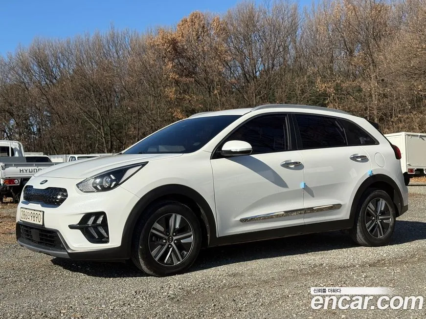 Kia Niro — фото 1
