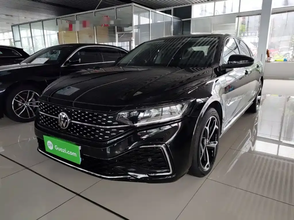 Volkswagen Passat 2024 из CN, фото 1