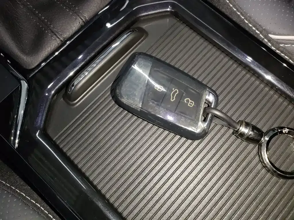 Volkswagen Passat 2024 из CN, фото 9