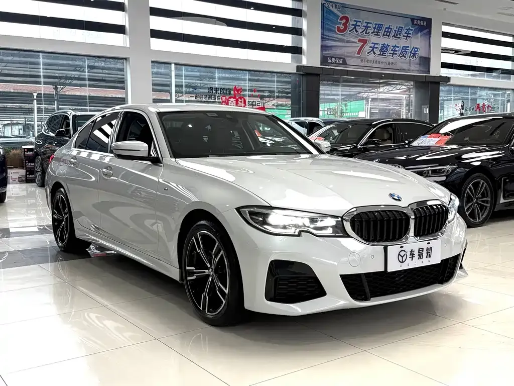 BMW 3 Series 2022 из CN, фото 3