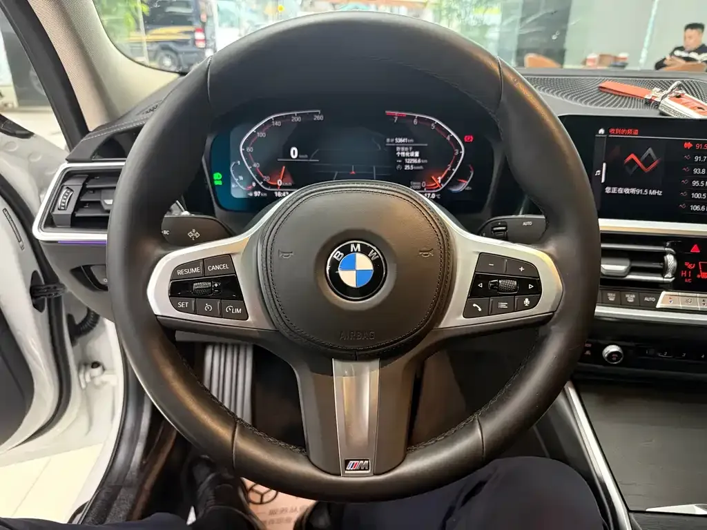 BMW 3 Series 2022 из CN, фото 6