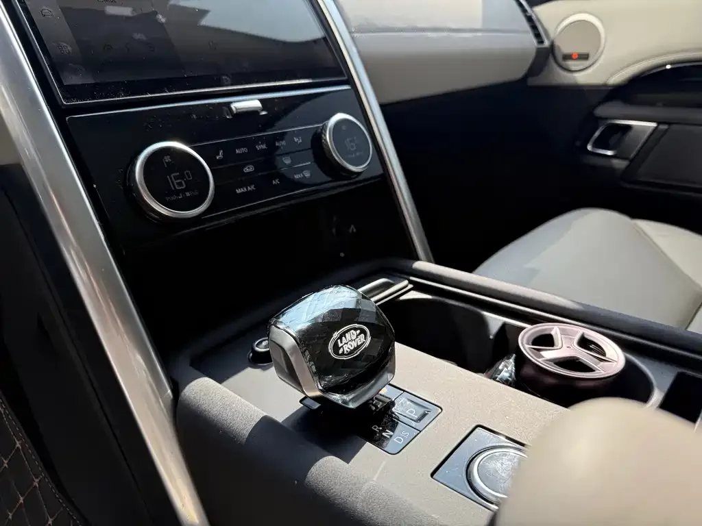 Land Rover Discovery 2024 из CN, фото 10