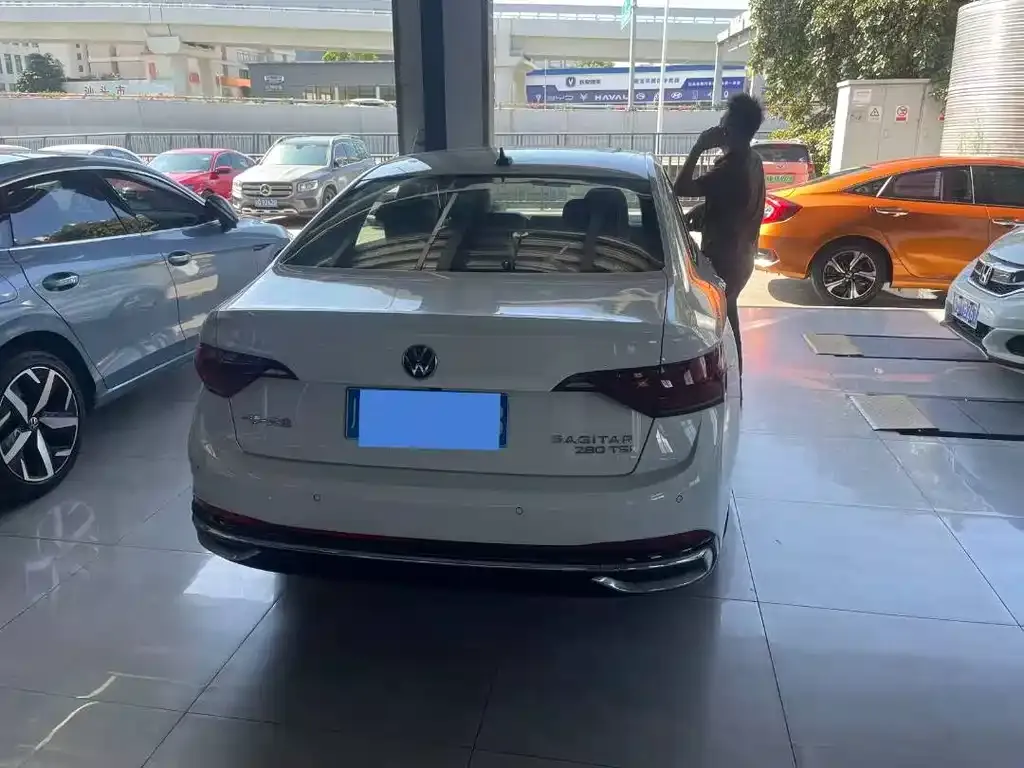 Volkswagen Sagitar 2022 из CN, фото 6