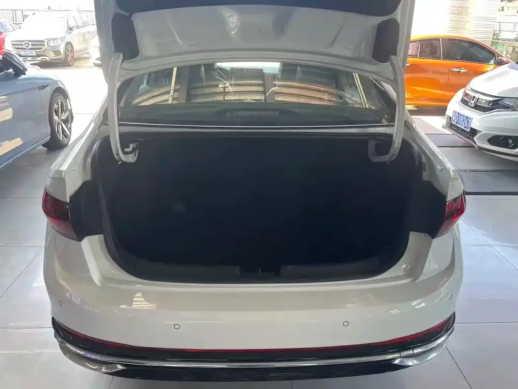 Volkswagen Sagitar 2022 из CN, фото 7