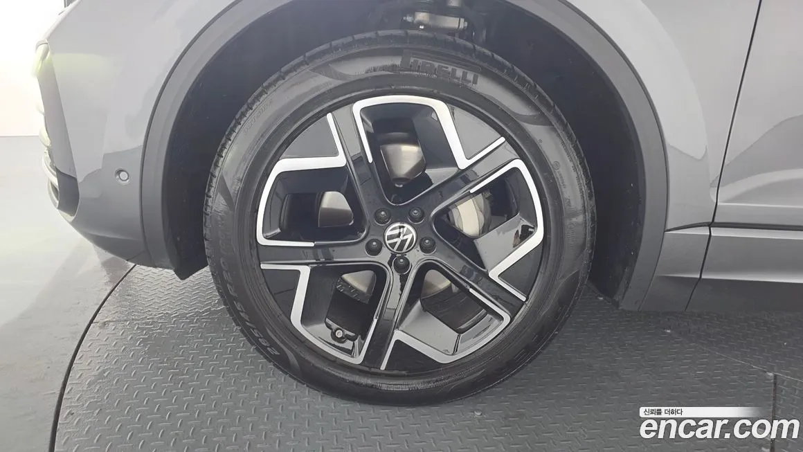 Volkswagen Touareg 2024 из KR, фото 5
